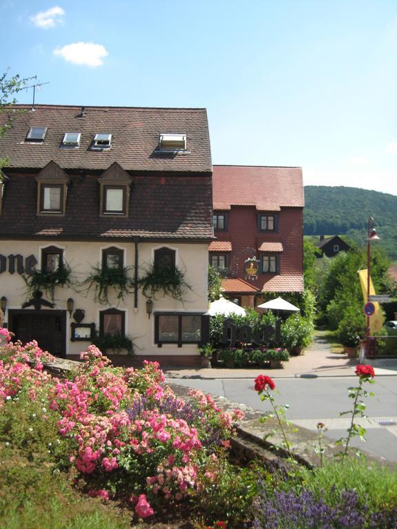 Hotel Krone Laudenbach  エクステリア 写真