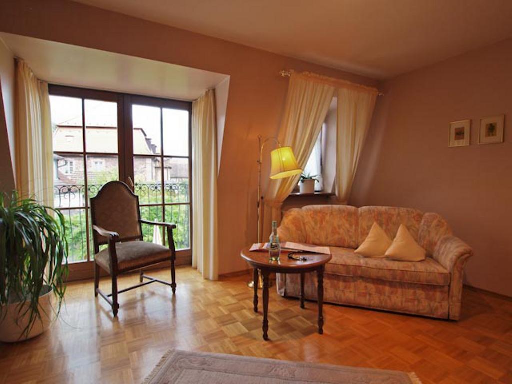 Hotel Krone Laudenbach  エクステリア 写真
