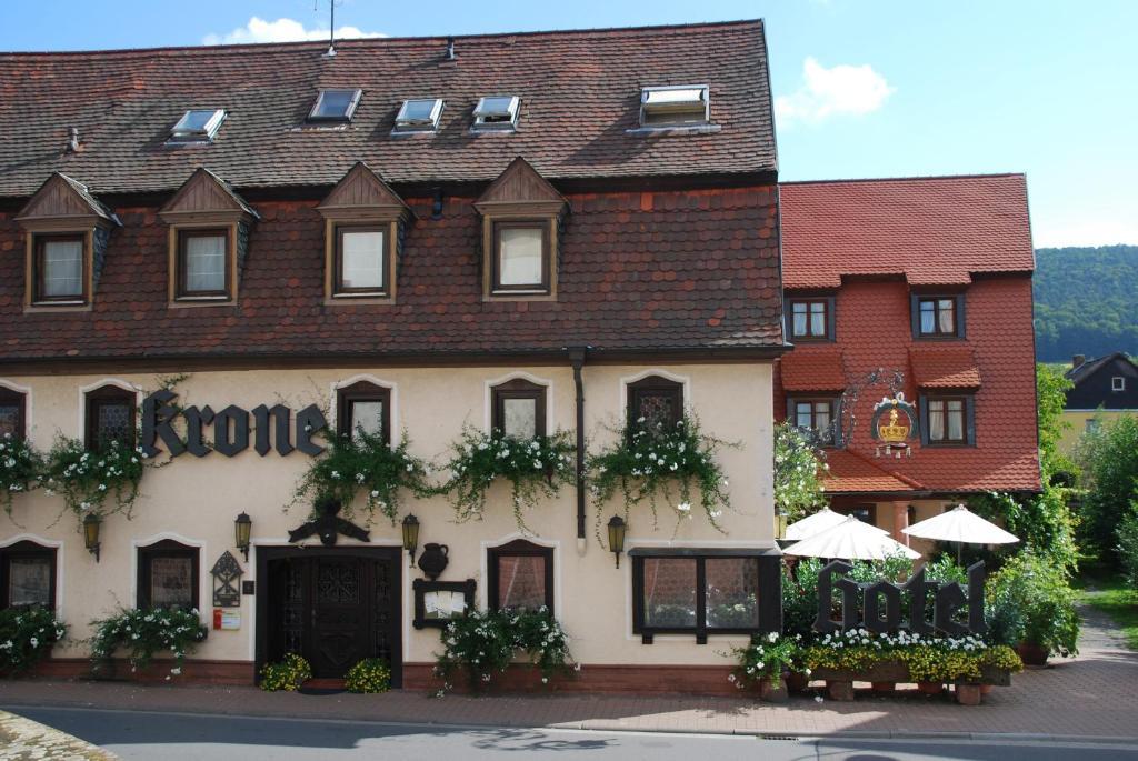 Hotel Krone Laudenbach  エクステリア 写真