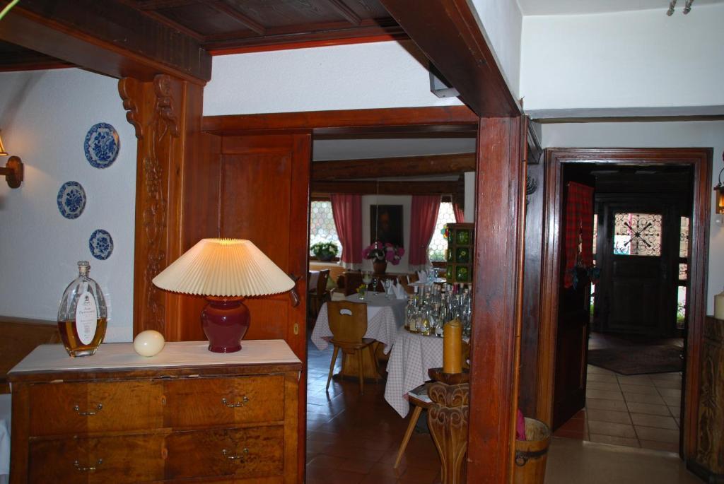Hotel Krone Laudenbach  エクステリア 写真
