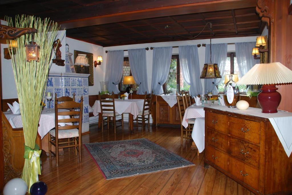 Hotel Krone Laudenbach  エクステリア 写真